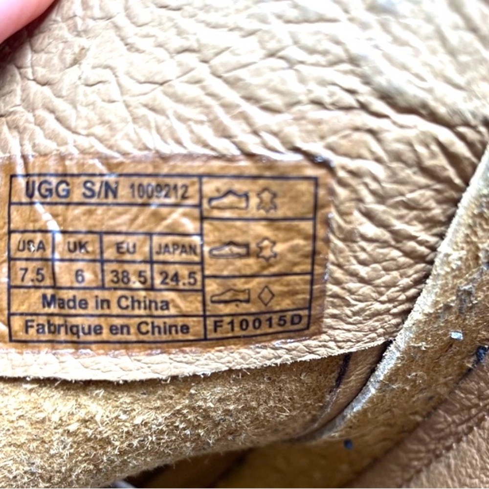UGG Kaysa Suede Moccasin Boots - Picture 7 of 7